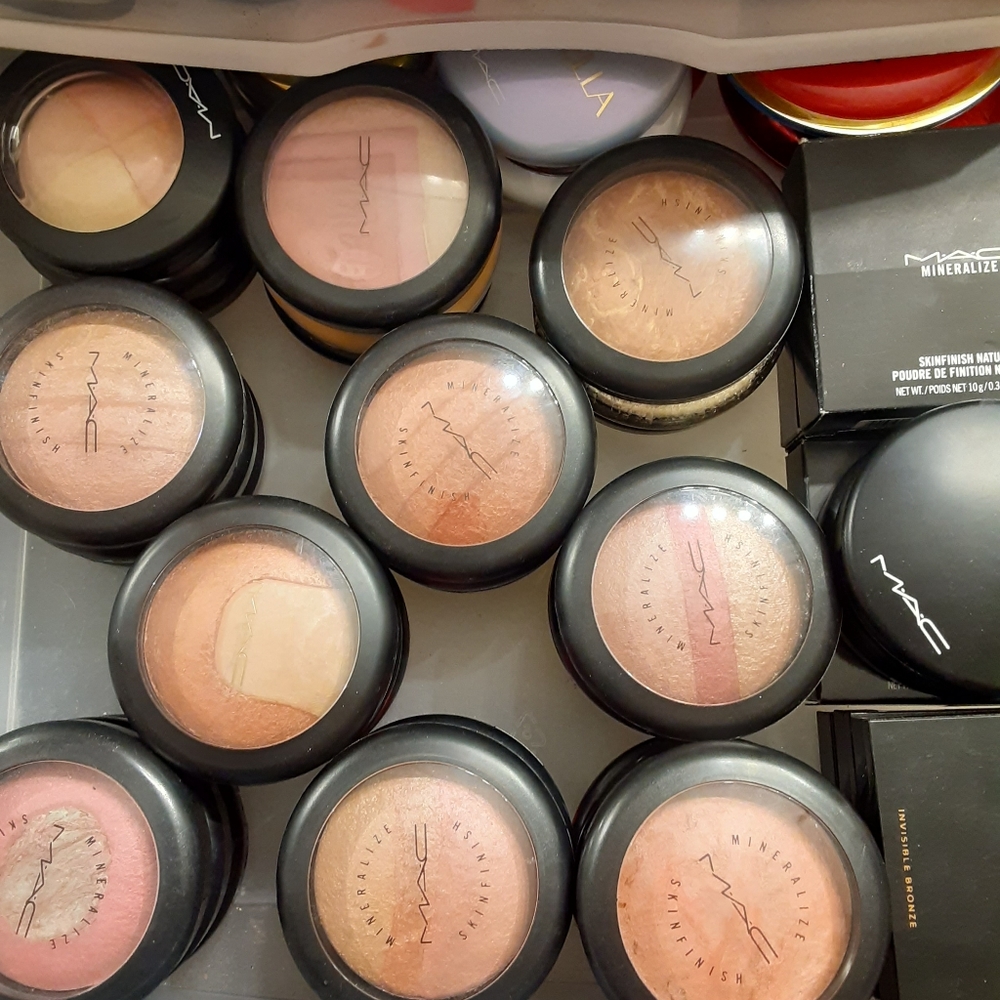 MAC COSMETICS